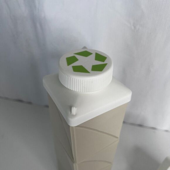 Collapsible Water Bottles Set of 2 Portable Drink Container Space Saver Gorpcore - Picture 2 of 8